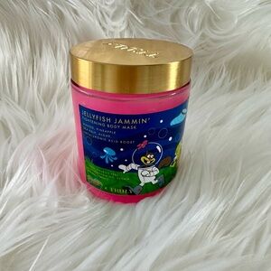 Truly Beauty Jellyfish Jammin’ Tightening Body Mask
